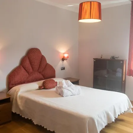 Moderno En Vimianzo, Costa Da Morte, Galicia *