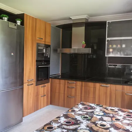 Moderno En Vimianzo, Costa Da Morte, Galicia *