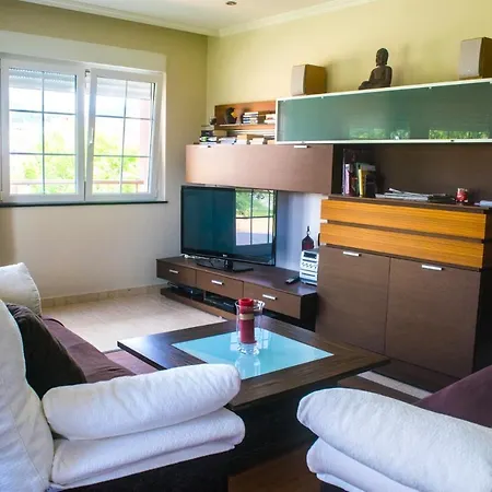 Moderno En Vimianzo, Costa Da Morte, Galicia