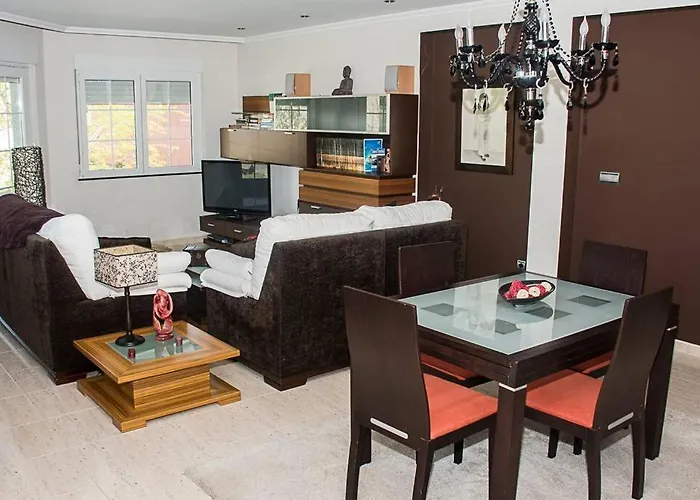 Moderno En Vimianzo, Costa Da Morte, Galicia *